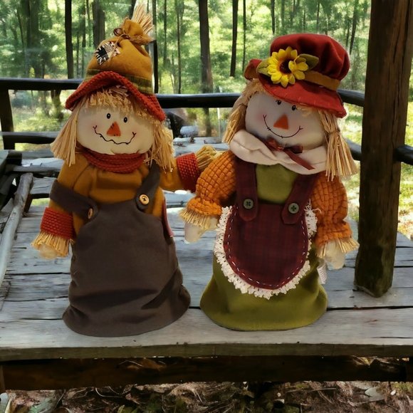 2 Halloween Scarecrows Boy and Girl 2007 13in High - Picture 1 of 6